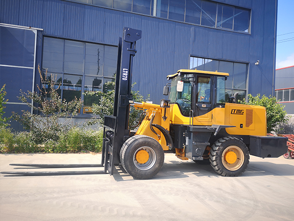 Characteristics and Application Range of Off-road Forklift