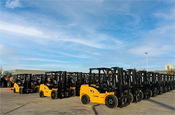 Forklift Industry Development: Breaking Technological, Scale, and Service Barriers